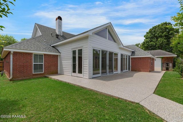 103 Touraine Circle, Lafayette, LA 70501