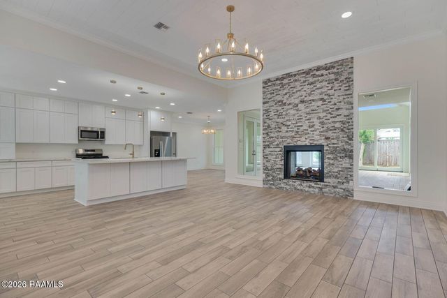 103 Touraine Circle, Lafayette, LA 70501