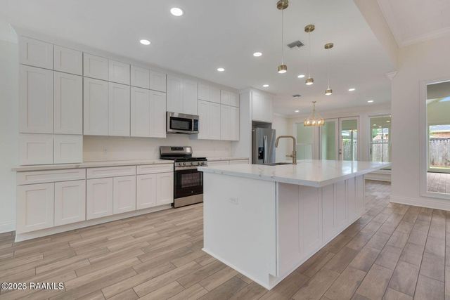 103 Touraine Circle, Lafayette, LA 70501