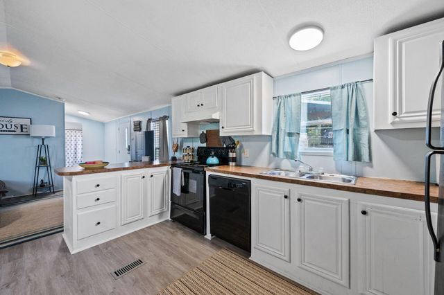 187 Panther, Onalaska, TX 77360