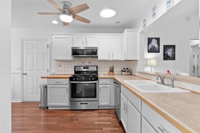 17107 SE 93RD EXETER COURT, The Villages, FL 32162