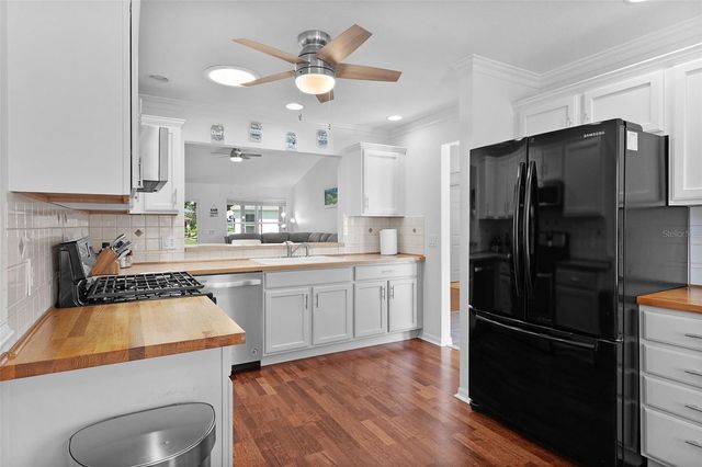 17107 SE 93RD EXETER COURT, The Villages, FL 32162