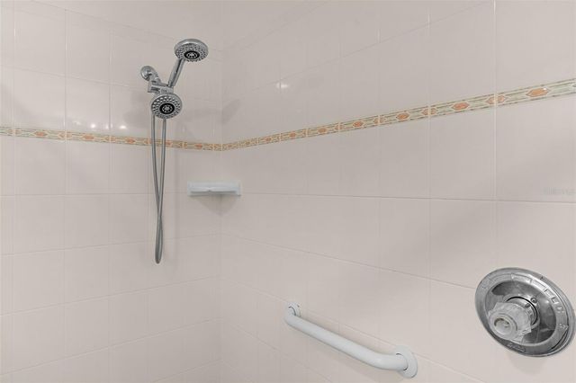 17107 SE 93RD EXETER COURT, The Villages, FL 32162