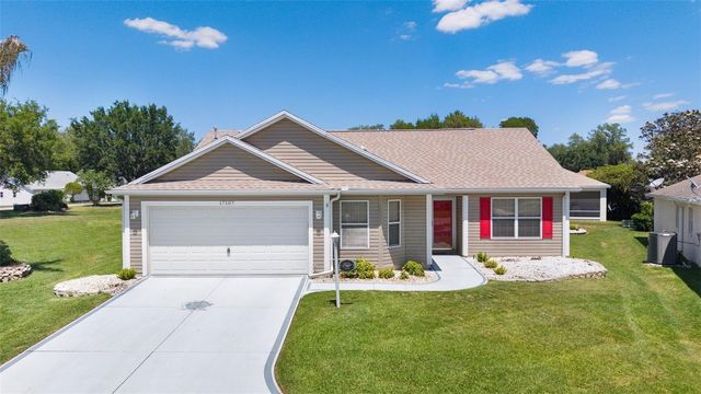 17107 SE 93RD EXETER COURT, The Villages, FL 32162