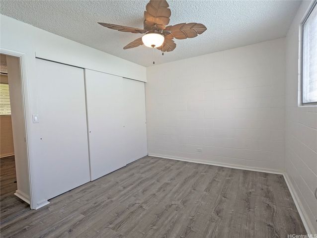 1120 Hassinger Street 304, Honolulu, HI 96822