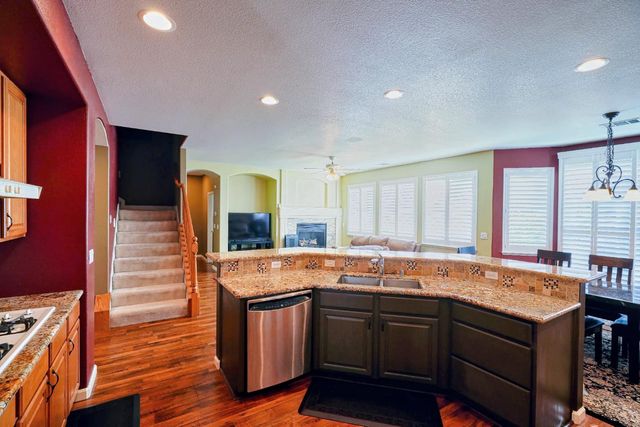 5432 Casa Grande Ave, Rocklin, CA 95677