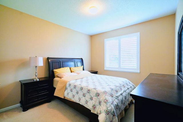 5432 Casa Grande Ave, Rocklin, CA 95677