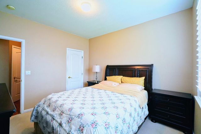 5432 Casa Grande Ave, Rocklin, CA 95677