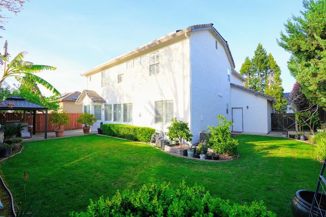 5432 Casa Grande Ave, Rocklin, CA 95677