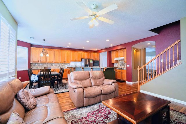 5432 Casa Grande Ave, Rocklin, CA 95677