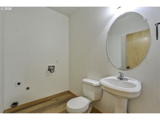 8806 N FISKE Ave, Portland, OR 97203