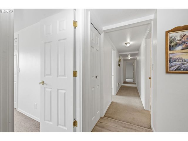 186 40TH St, Springfield, OR 97478