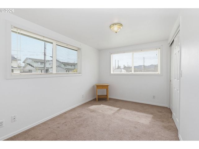 186 40TH St, Springfield, OR 97478