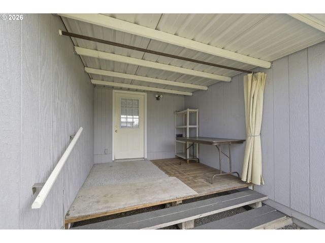 186 40TH St, Springfield, OR 97478