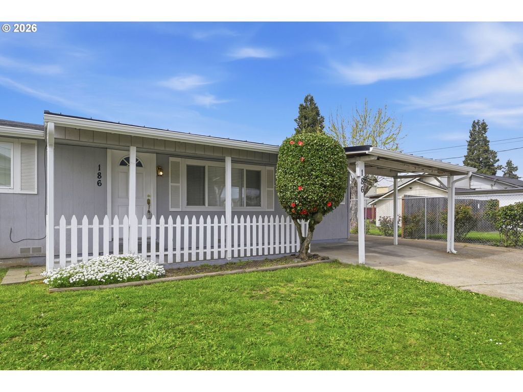 186 40TH St, Springfield, OR 97478
