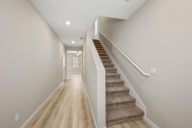 2524 Bog St, Lincoln, CA 95648