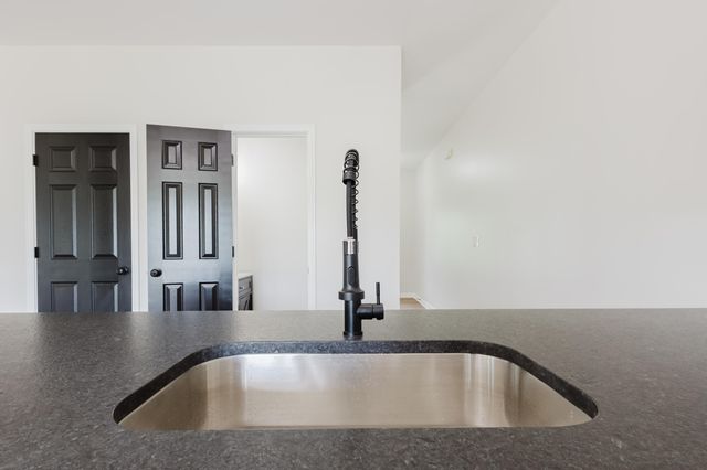 3052 Roundway Down Lane, Lexington, KY 40509