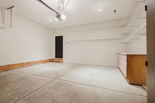 3052 Roundway Down Lane, Lexington, KY 40509