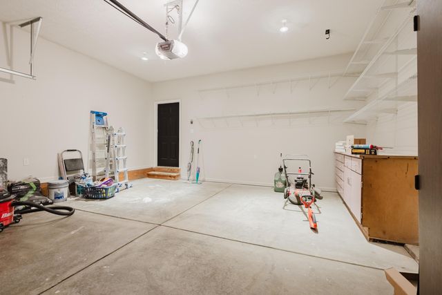 3052 Roundway Down Lane, Lexington, KY 40509