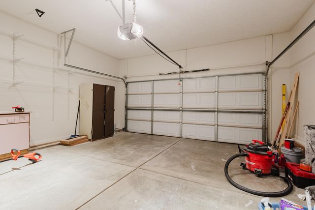 3052 Roundway Down Lane, Lexington, KY 40509