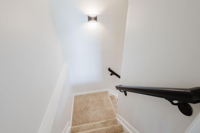 3052 Roundway Down Lane, Lexington, KY 40509