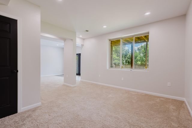 3052 Roundway Down Lane, Lexington, KY 40509