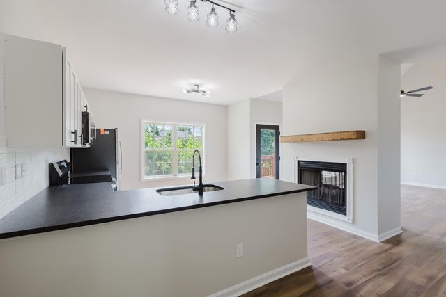 3052 Roundway Down Lane, Lexington, KY 40509