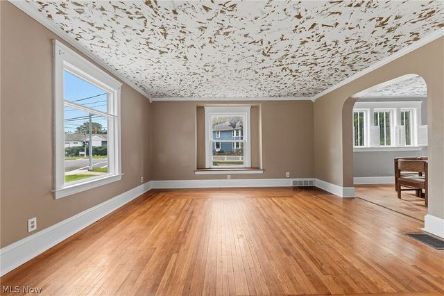 384 Bank Street, Painesville, OH 44077