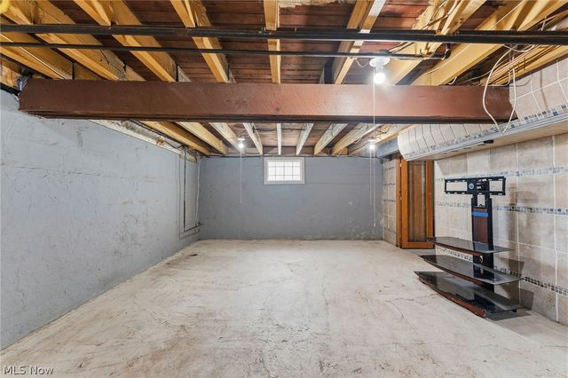 384 Bank Street, Painesville, OH 44077