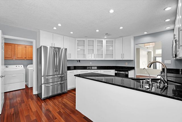 6412 Wilmington NE, Albuquerque, NM 87111