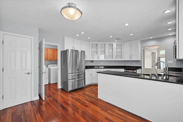 6412 Wilmington NE, Albuquerque, NM 87111
