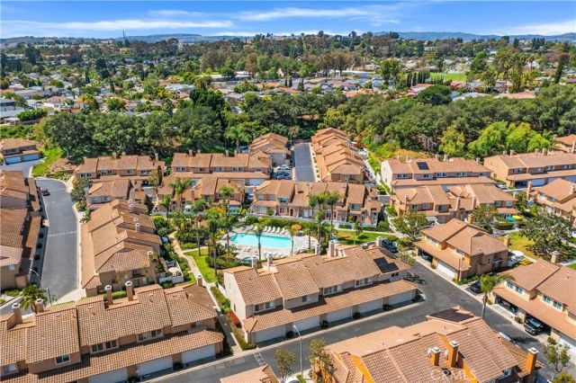 26927 Begonia, Mission Viejo, CA 92692