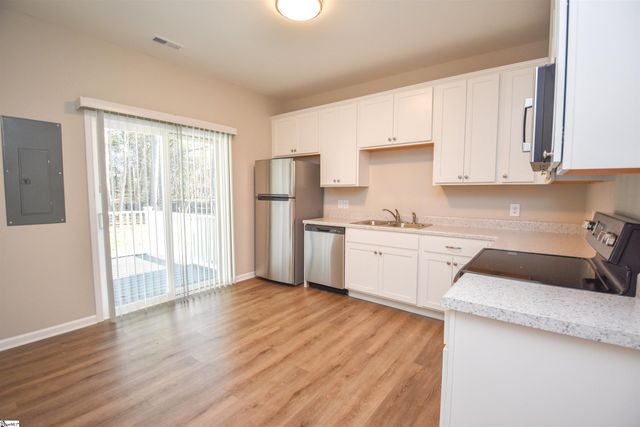 103 Cunningham Road, Woodruff, SC 29388