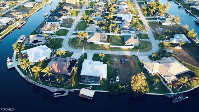 3908 SW 22nd PL, Cape Coral, FL 33914