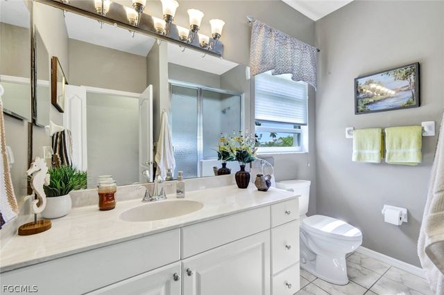 3908 SW 22nd PL, Cape Coral, FL 33914