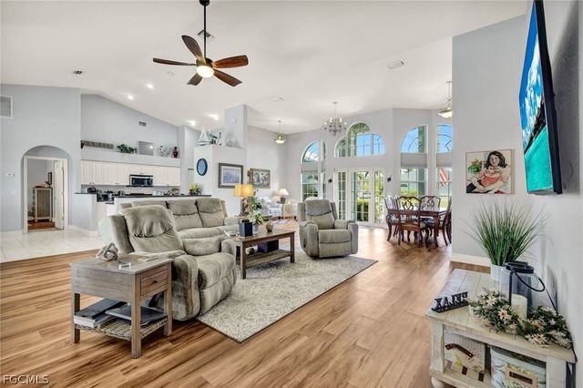 3908 SW 22nd PL, Cape Coral, FL 33914