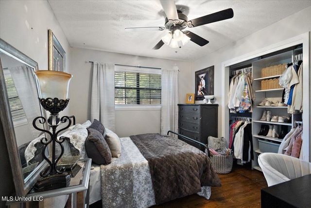 359 Saint Paul Street, Pearl, MS 39208