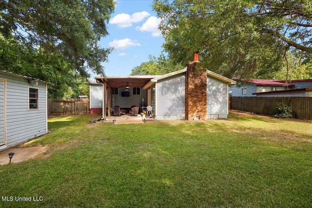 359 Saint Paul Street, Pearl, MS 39208