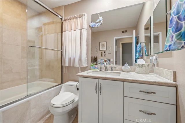 29065 Marilyn Dr, Canyon Country, CA 91387