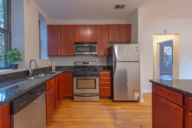 5223 S Drexel Avenue 2N, Chicago, IL 60615