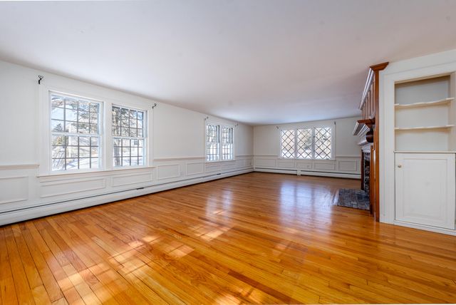 7 Pinefield Lane, South Dennis, MA 02660