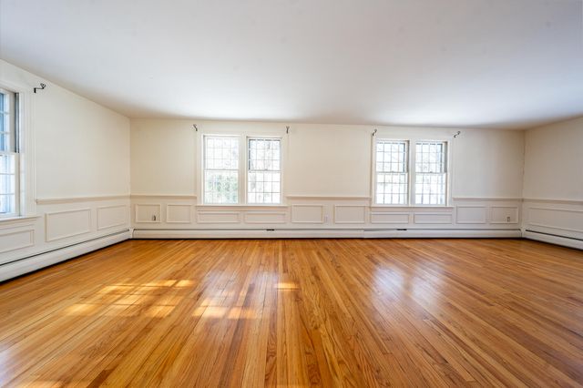 7 Pinefield Lane, South Dennis, MA 02660