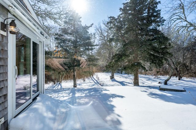 7 Pinefield Lane, South Dennis, MA 02660