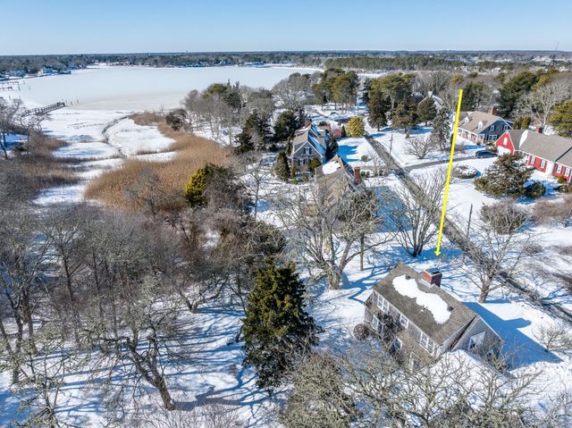 7 Pinefield Lane, South Dennis, MA 02660