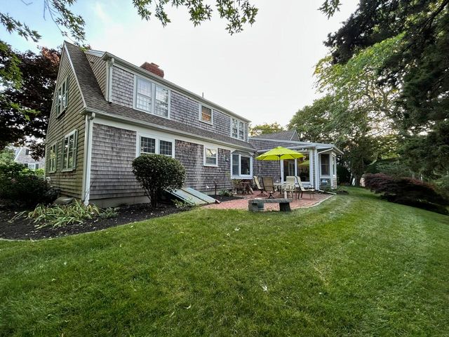 7 Pinefield Lane, South Dennis, MA 02660