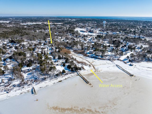 7 Pinefield Lane, South Dennis, MA 02660