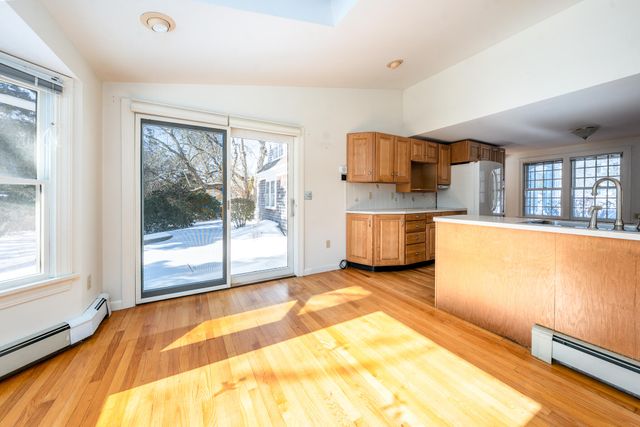 7 Pinefield Lane, South Dennis, MA 02660