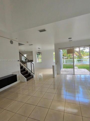 9009 SW 214th St 9009, Cutler Bay, FL 33189