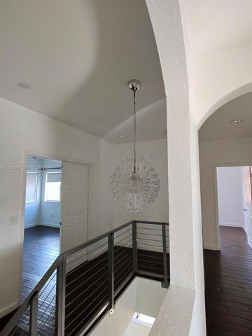 9009 SW 214th St 9009, Cutler Bay, FL 33189