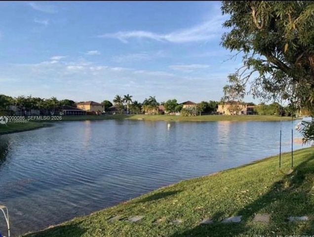 9009 SW 214th St 9009, Cutler Bay, FL 33189